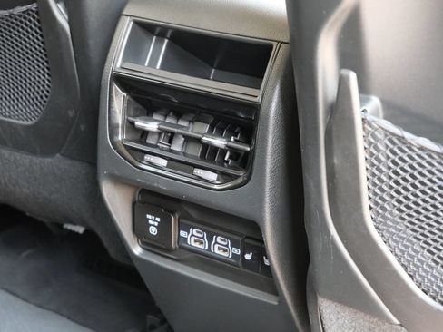 Used 2023 Jeep Grand Cherokee 4WD 4xe image 18