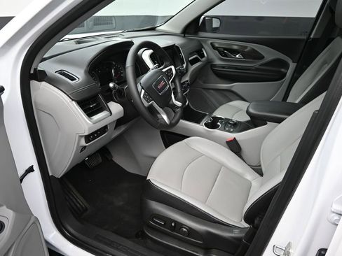 Used 2023 GMC Terrain SLT w/ Tech Package AWD/4WD image 9