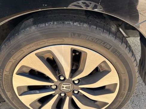 Used 2014 Honda Accord Touring image 23