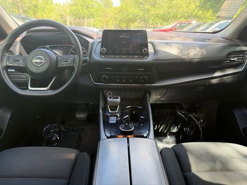 Used 2023 Nissan Rogue S image 13