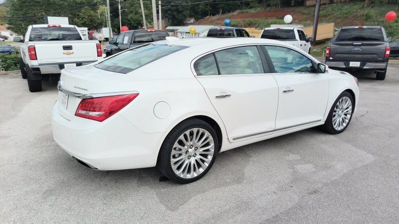 Used 2015 Buick LaCrosse Premium w/ Driver Confidence Package #1 FWD image 5