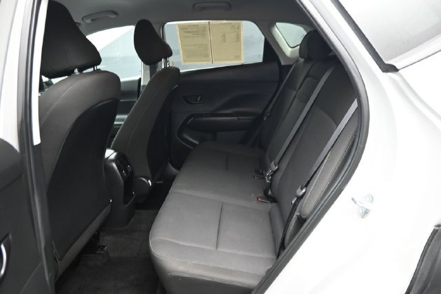 Used 2025 Hyundai Kona SEL FWD image 8