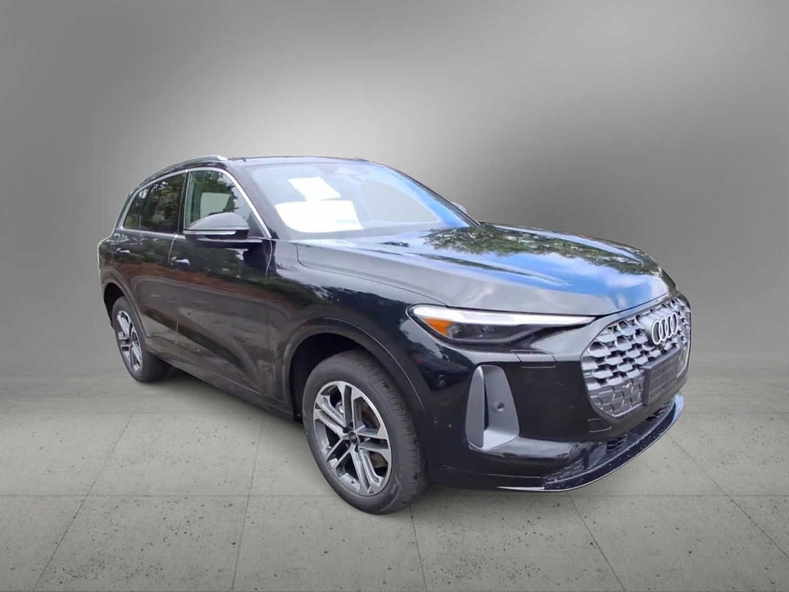New 2026 Audi Q5 Premium AWD/4WD image 2