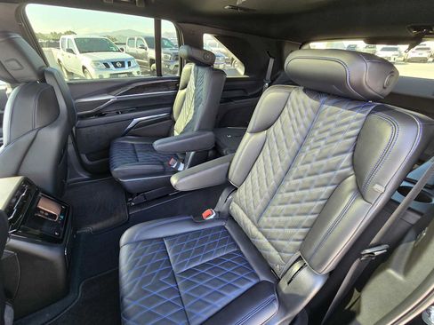 Used 2026 Cadillac Escalade IQ Luxury 1 AWD/4WD image 18
