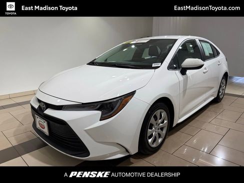 Certified 2024 Toyota Corolla LE image 1