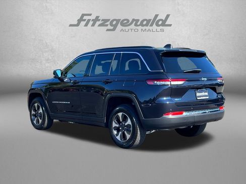 Used 2024 Jeep Grand Cherokee Limited 4xe w/ Trailer Tow Package AWD/4WD image 8
