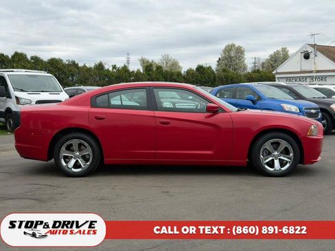 Used 2011 Dodge Charger Rallye RWD image 6