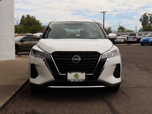 Used 2023 Nissan Kicks SV FWD image 16