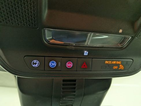 Certified 2025 Buick Enclave Sport Touring image 36