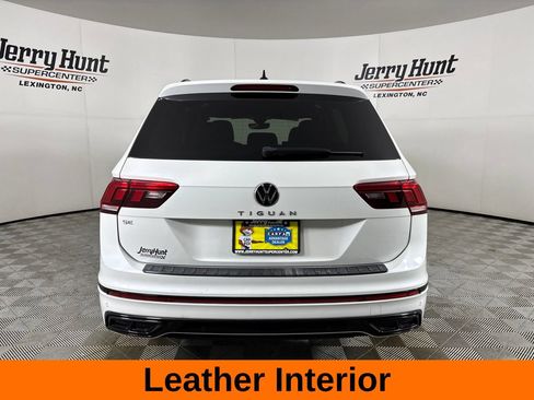 Used 2023 Volkswagen Tiguan SE R-Line FWD image 7