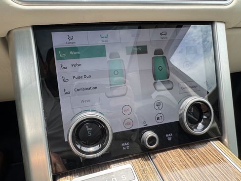 Certified 2020 Land Rover Range Rover HSE AWD/4WD image 25