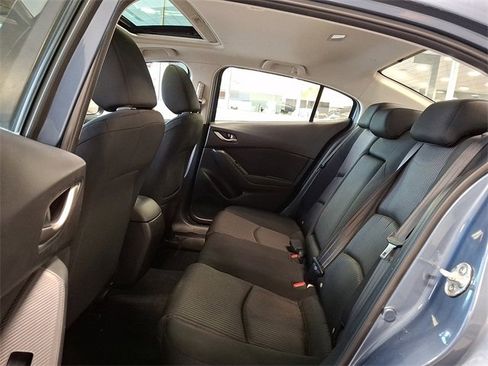 Used 2014 MAZDA MAZDA3 i Touring w/ Technology Package image 10