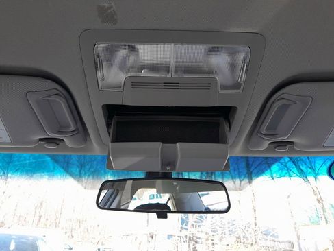 Used 2016 Toyota Camry LE image 38