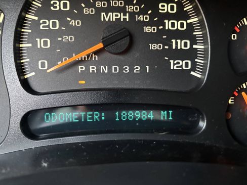 Used 2006 Chevrolet Avalanche Z66 w/ Preferred Equipment Group RWD image 27