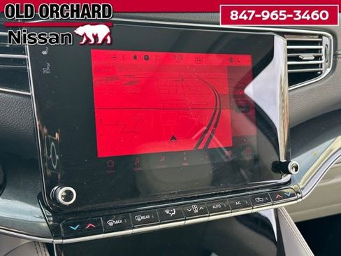 Used 2023 Jeep Wagoneer 4WD w/ Premium Group I image 18
