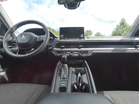 Used 2023 Honda Accord EX image 29