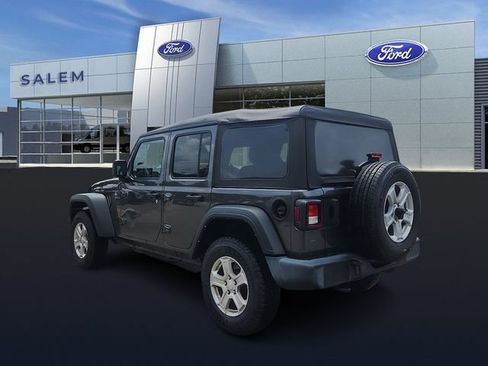 Used 2022 Jeep Wrangler Unlimited Sport AWD/4WD image 4