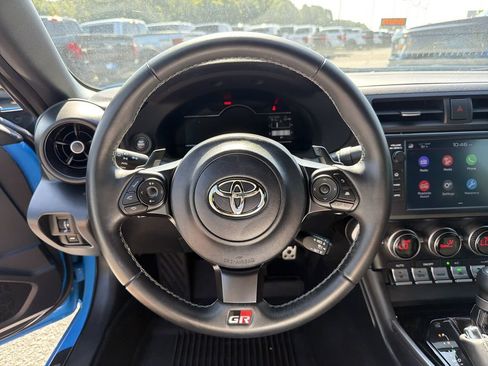Used 2022 Toyota GR86 Premium w/ ALL Weather Mat Package (TMS) RWD image 19