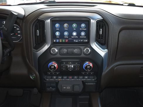 Used 2022 GMC Sierra 2500 SLT w/ SLT Premium Package AWD/4WD image 19