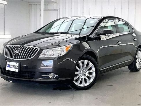 Used 2013 Buick LaCrosse Leather FWD image 2