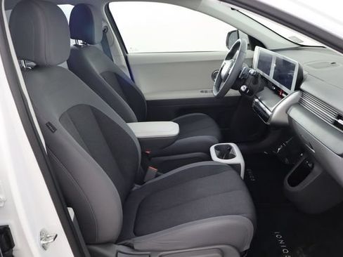 Used 2024 Hyundai Ioniq 5 SEL RWD image 11