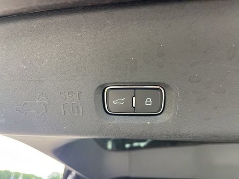 Used 2025 Ford Expedition Platinum AWD/4WD image 10