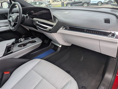 Certified 2024 Cadillac Lyriq Sport AWD/4WD image 30