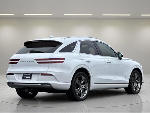 New 2025 Genesis Electrified GV70 Advanced image 3