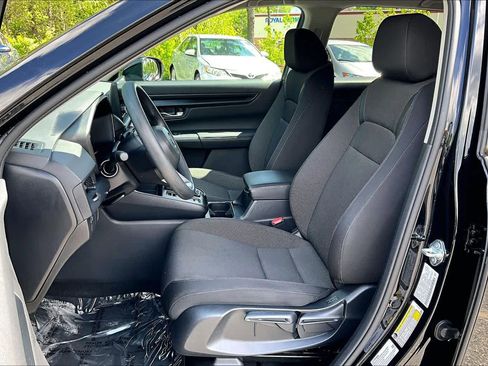 Used 2025 Honda CR-V LX image 12