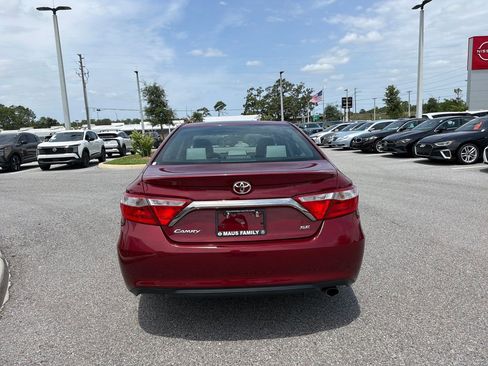 Used 2017 Toyota Camry SE FWD image 6