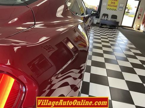 Used 2016 Ford Mustang GT Premium RWD image 27