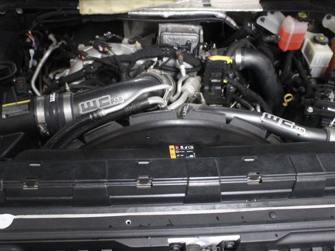 Used 2020 Chevrolet Silverado 2500 High Country w/ Technology Package AWD/4WD image 10
