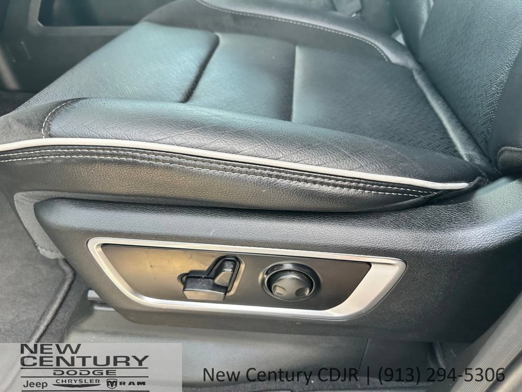 Used 2026 RAM 1500 Laramie AWD/4WD image 9