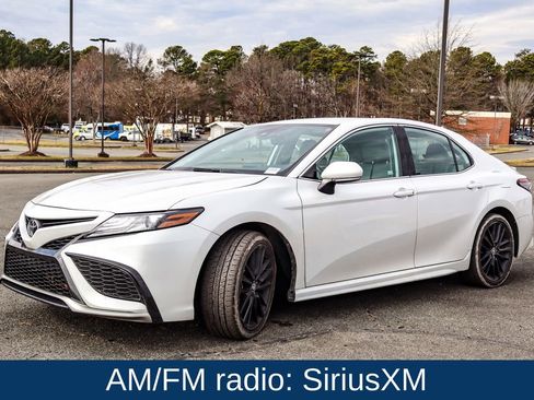 Used 2024 Toyota Camry XSE image 3