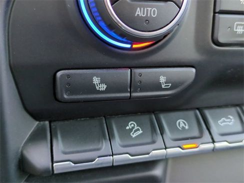 Used 2020 Chevrolet Silverado 1500 RST image 23