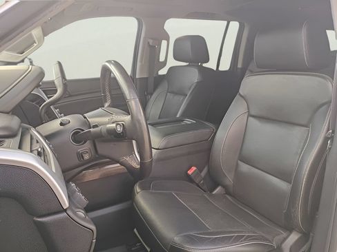 Used 2018 GMC Yukon XL SLT w/ Open Road Package AWD/4WD image 28