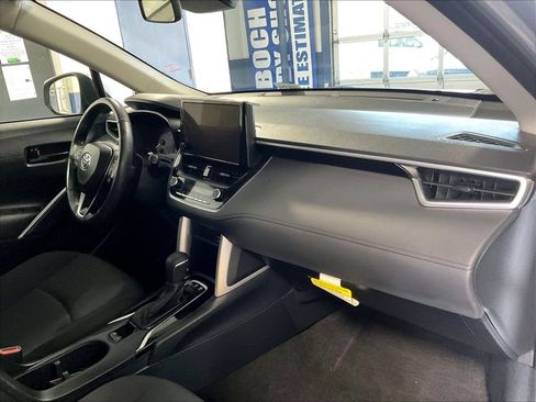 Certified 2023 Toyota Corolla Cross LE AWD/4WD image 14