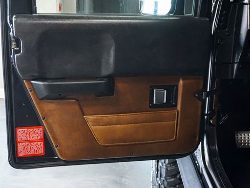Used 2006 HUMMER H1 4-Door Wagon AWD/4WD image 21