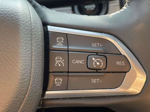 Used 2024 Jeep Compass Limited AWD/4WD image 22