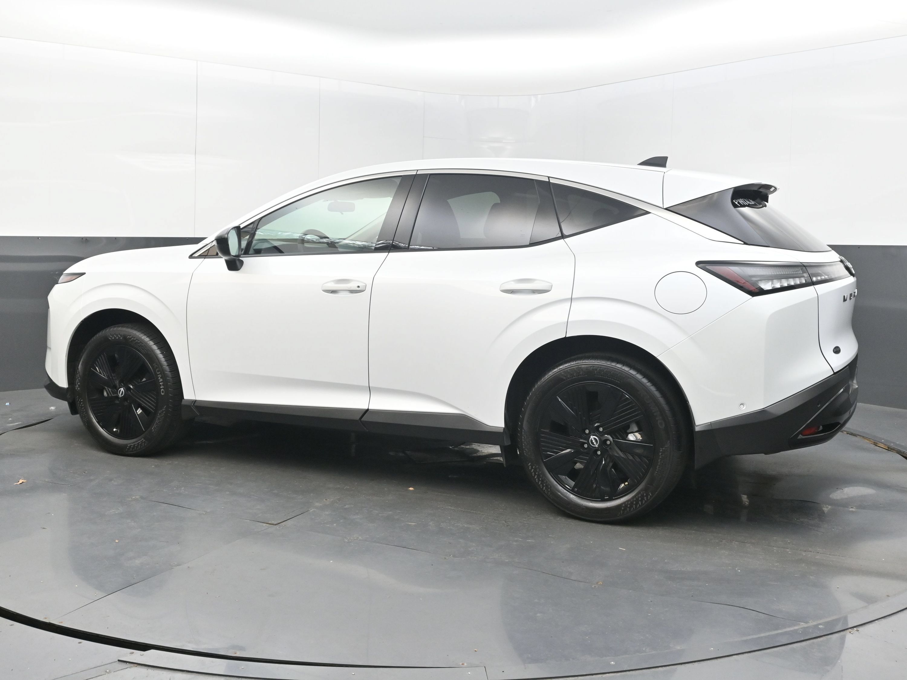 Used 2025 Nissan Murano SV FWD image 7