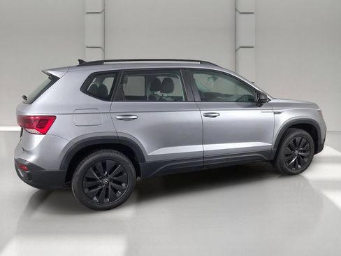 Used 2022 Volkswagen Taos S w/ IQ Drive S Package AWD/4WD image 5