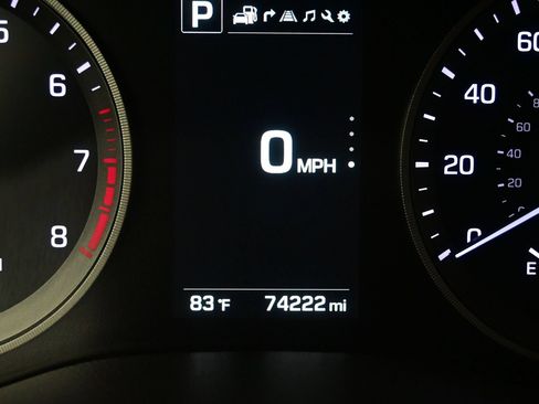 Used 2017 Hyundai Tucson Limited w/ Limited Ultimate Package 03 AWD/4WD image 28