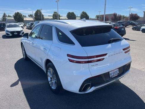 Used 2023 Genesis GV70 2.5T image 7