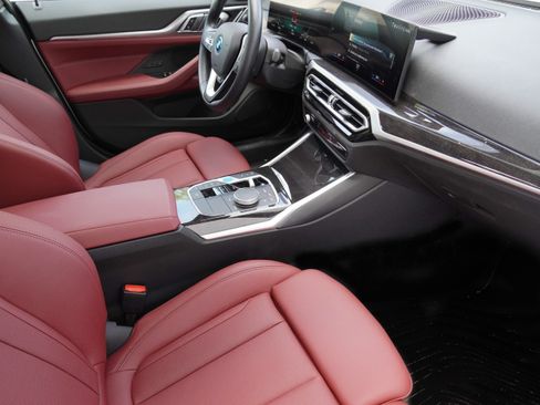 Used 2023 BMW i4 eDrive40 w/ Premium Package RWD image 10