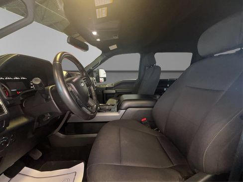 Used 2018 Ford F150 XLT w/ Equipment Group 302A Luxury AWD/4WD image 12
