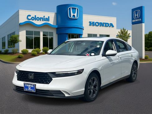 Used 2023 Honda Accord EX image 2