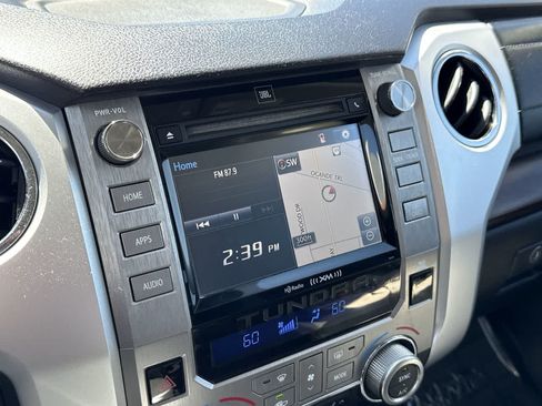 Used 2018 Toyota Tundra Limited w/ Limited Premium Package AWD/4WD image 18