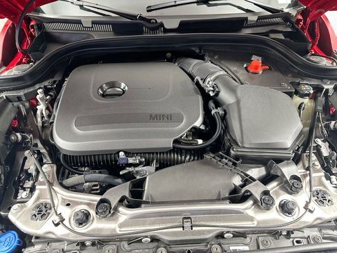 Used 2025 MINI Cooper 2-Door Hardtop image 29