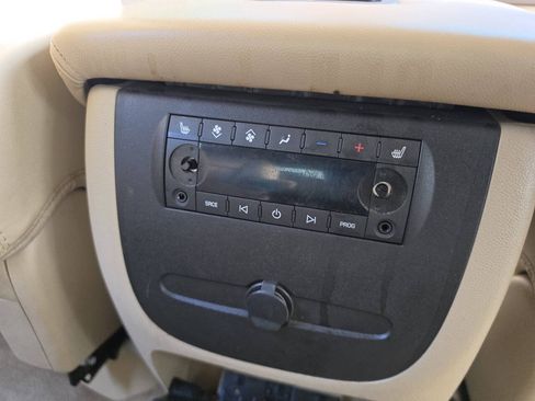 Used 2010 Chevrolet Tahoe LTZ AWD/4WD image 39