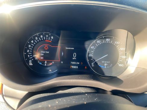 Used 2019 Lincoln MKC Select w/ Select Plus Package image 14